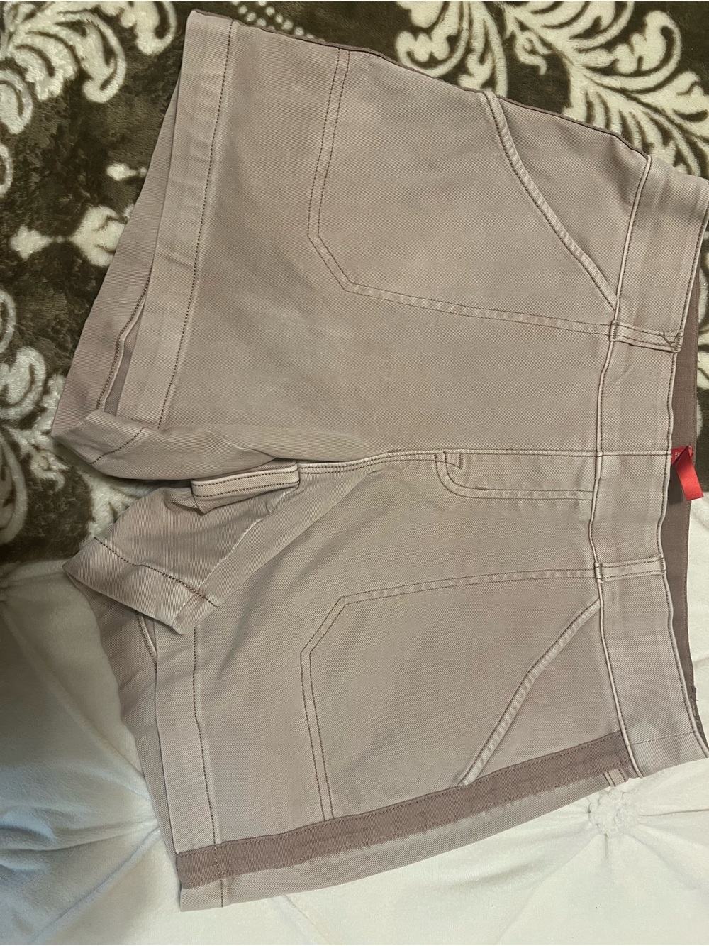 Spanx Women's Mauve High-Rise Stretch Casual Shorts Medium